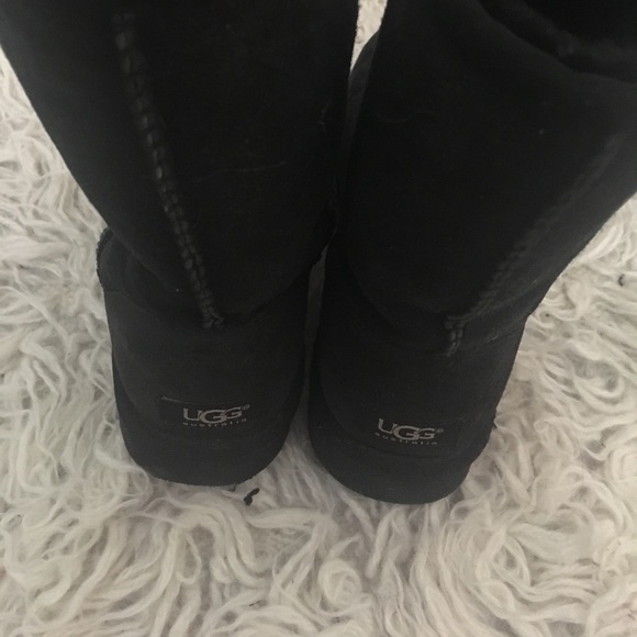 Black Mid-Length UGG Boots - Picture 2 of 6
